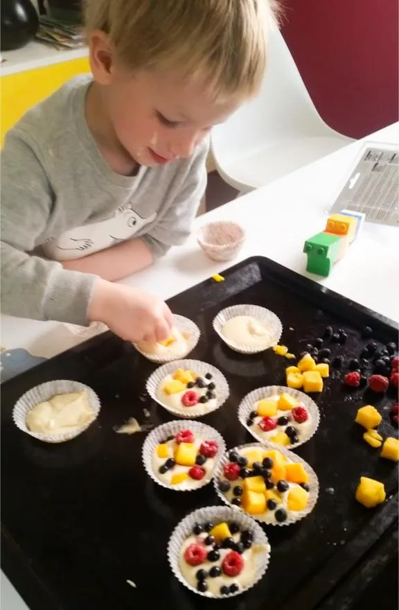 Barn dekorera muffins