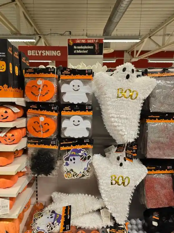 Dollarstore Halloween girlang spöke pumpa pinata